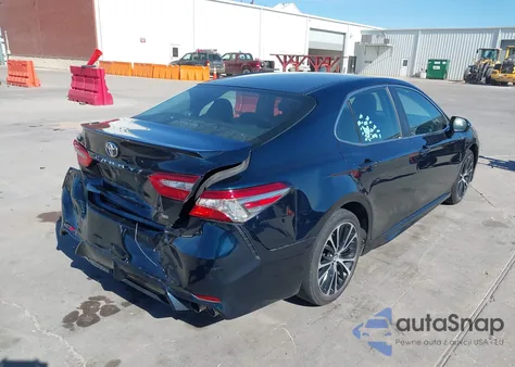 2018 Toyota Camry Se z USA, uszkodzony, nr VIN 4T1B11HK3JU637018